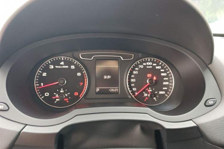 Used Audi Q3 2013 35 TFSI Ambition Edition Instrument Cluster