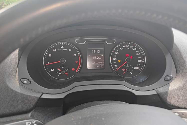 Used Audi Q3 2013 35 TFSI Ambition Edition Instrument Cluster