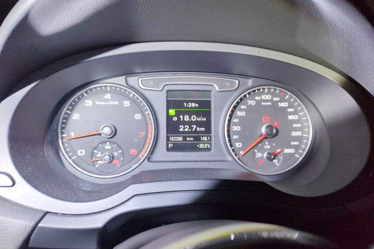 Used Audi Q3 2013 35 TFSI quattro Technology Edition Instrument Cluster