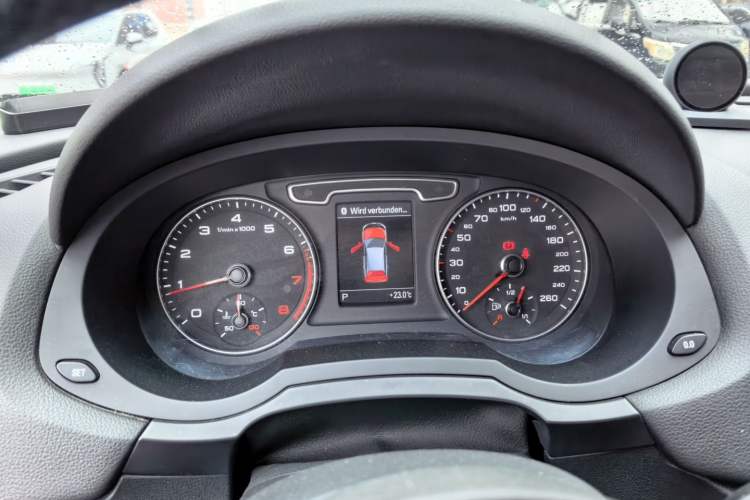 Used Audi Q3 2013 35 TFSI quattro Comfort Model Instrument Cluster