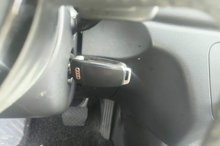Used Audi Q3 2013 35 TFSI quattro Technology Edition Interior 1