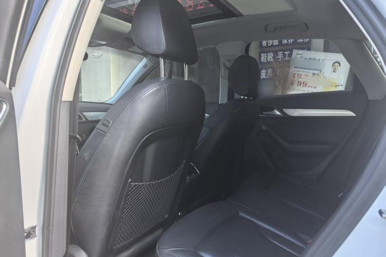 Used Audi Q3 2013 35 TFSI quattro Technology Edition Interior 3