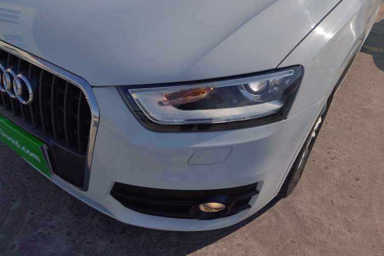 Used Audi Q3 2013 35 TFSI quattro Technology Edition Left Front Headlight