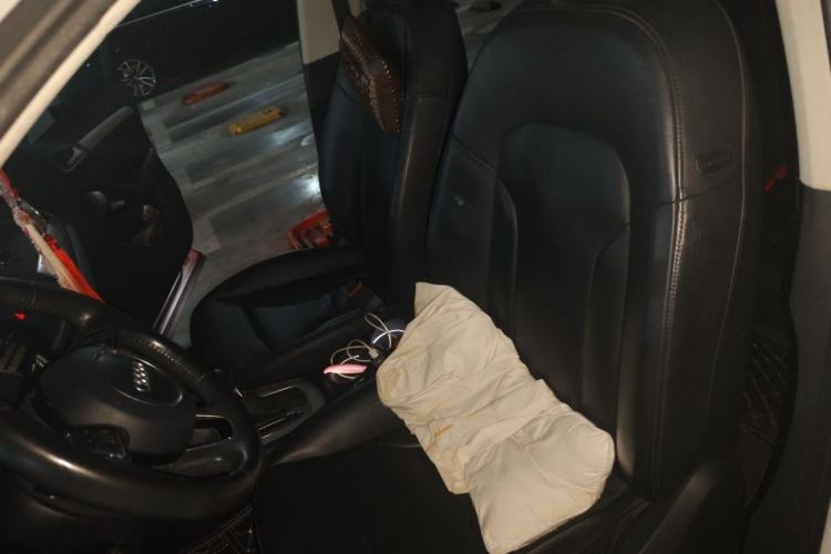 Used Audi Q3 2013 35 TFSI quattro Luxury Model Left Front Seat