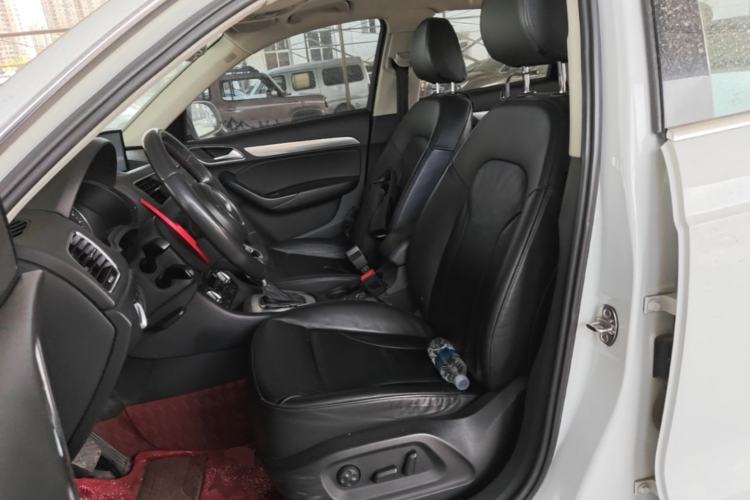 Used Audi Q3 2013 35 TFSI quattro Technology Edition Left Front Seat