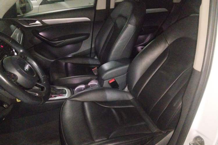 Used Audi Q3 2013 35 TFSI quattro Technology Edition Left Front Seat