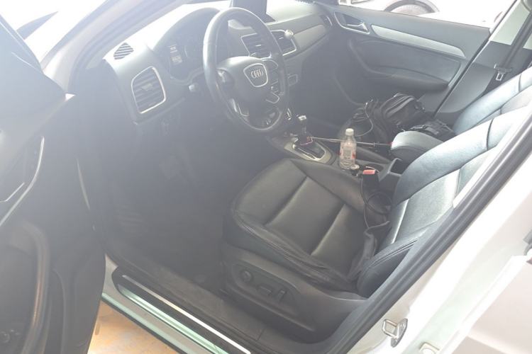 Used Audi Q3 2013 35 TFSI Ambition Edition Left Front Seat