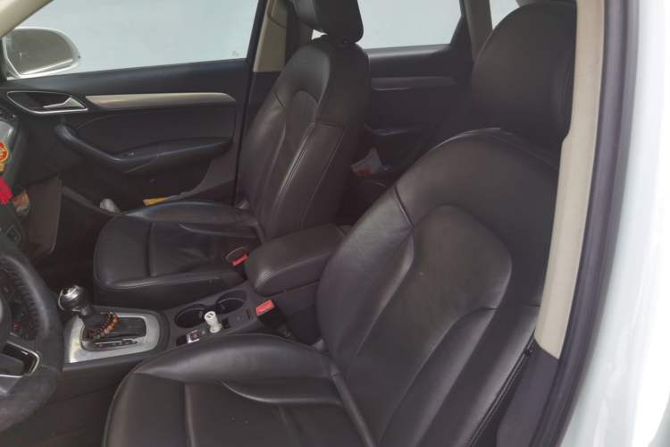 Used Audi Q3 2013 35 TFSI quattro Comfort Model Left Front Seat