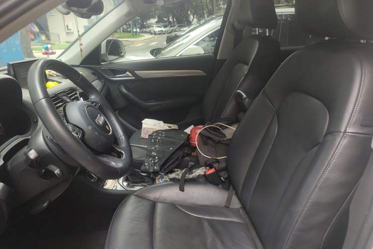 Used Audi Q3 2013 35 TFSI quattro Technology Edition Left Front Seat