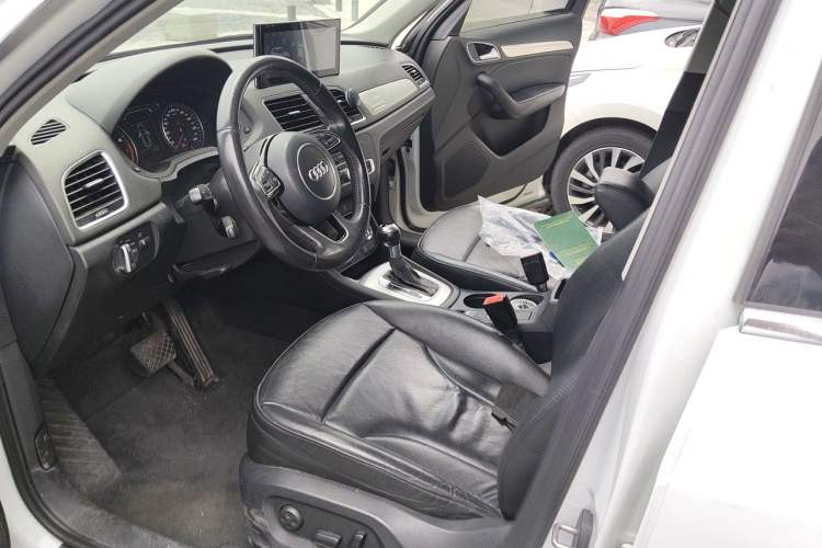 Used Audi Q3 2013 35 TFSI Comfort Model Left Front Seat