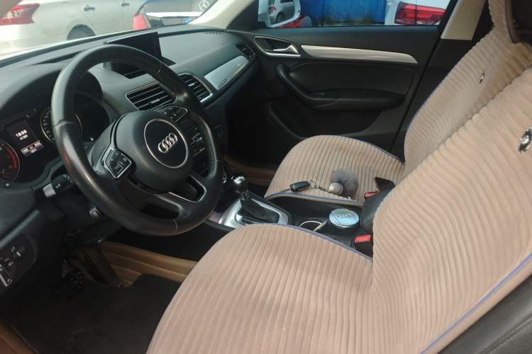 Used Audi Q3 2013 35 TFSI quattro Technology Edition Left Front Seat