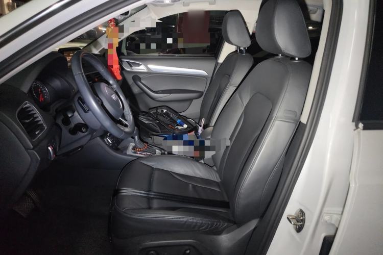 Used Audi Q3 2013 35 TFSI quattro Comfort Model Left Front Seat