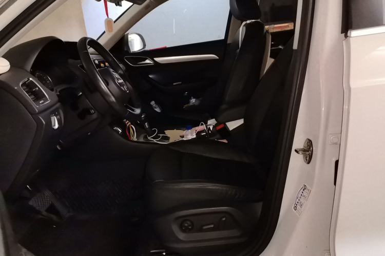 Used Audi Q3 2013 35 TFSI Comfort Model Left Front Seat