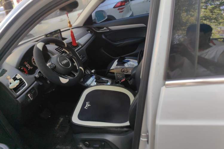 Used Audi Q3 2013 35 TFSI Comfort Model Left Front Seat