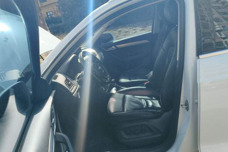 Used Audi Q3 2013 35 TFSI Comfort Model Left Front Seat