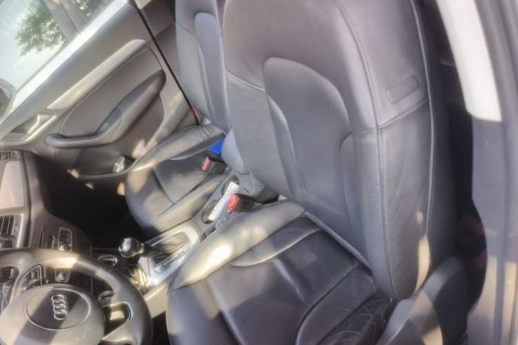 Used Audi Q3 2013 35 TFSI Ambition Edition Left Front Seat