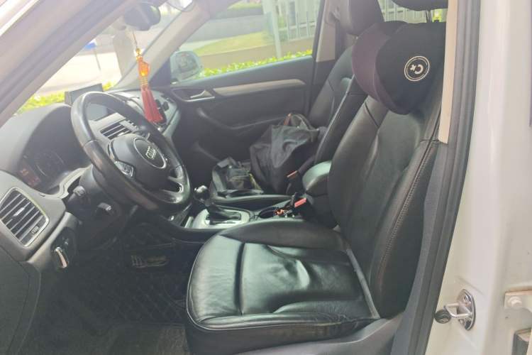Used Audi Q3 2013 35 TFSI quattro Technology Edition Left Front Seat
