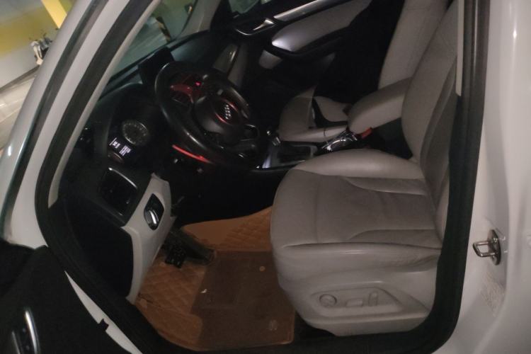 Used Audi Q3 2013 35 TFSI Comfort Model Left Front Seat