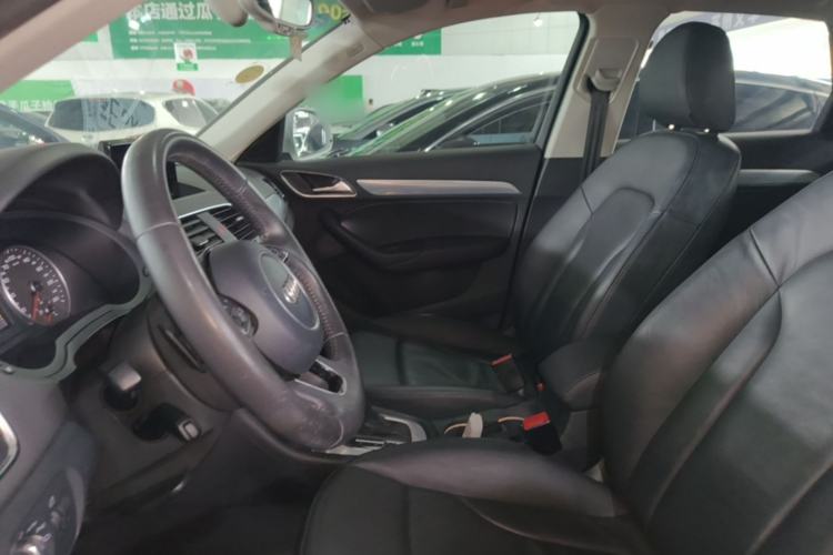 Used Audi Q3 2013 35 TFSI quattro Technology Edition Left Front Seat