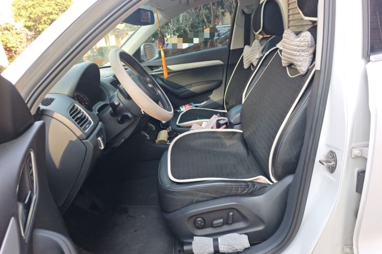 Used Audi Q3 2013 35 TFSI quattro Comfort Model Left Front Seat
