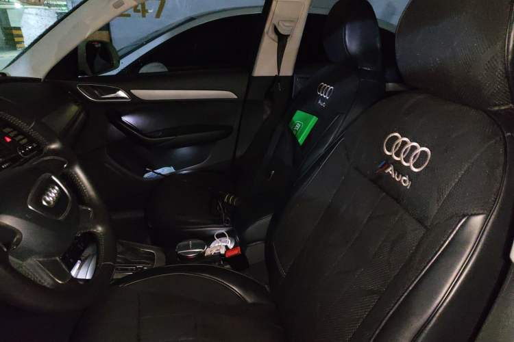 Used Audi Q3 2013 35 TFSI Ambition Edition Left Front Seat