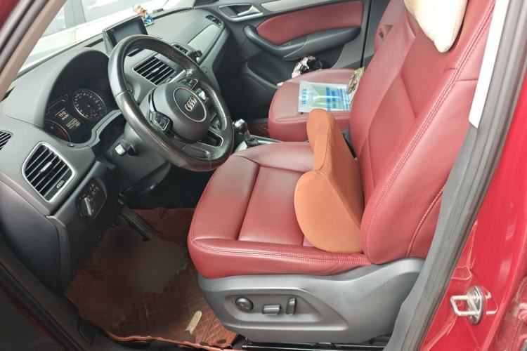 Used Audi Q3 2013 35 TFSI Ambition Edition Left Front Seat