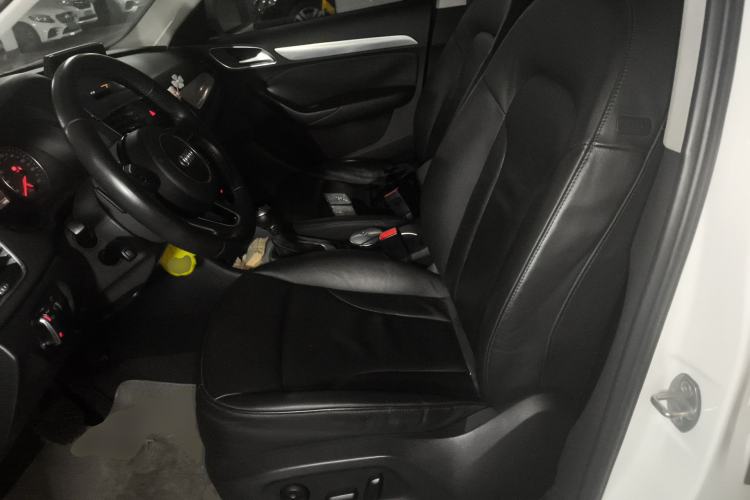 Used Audi Q3 2013 35 TFSI quattro Comfort Model Left Front Seat