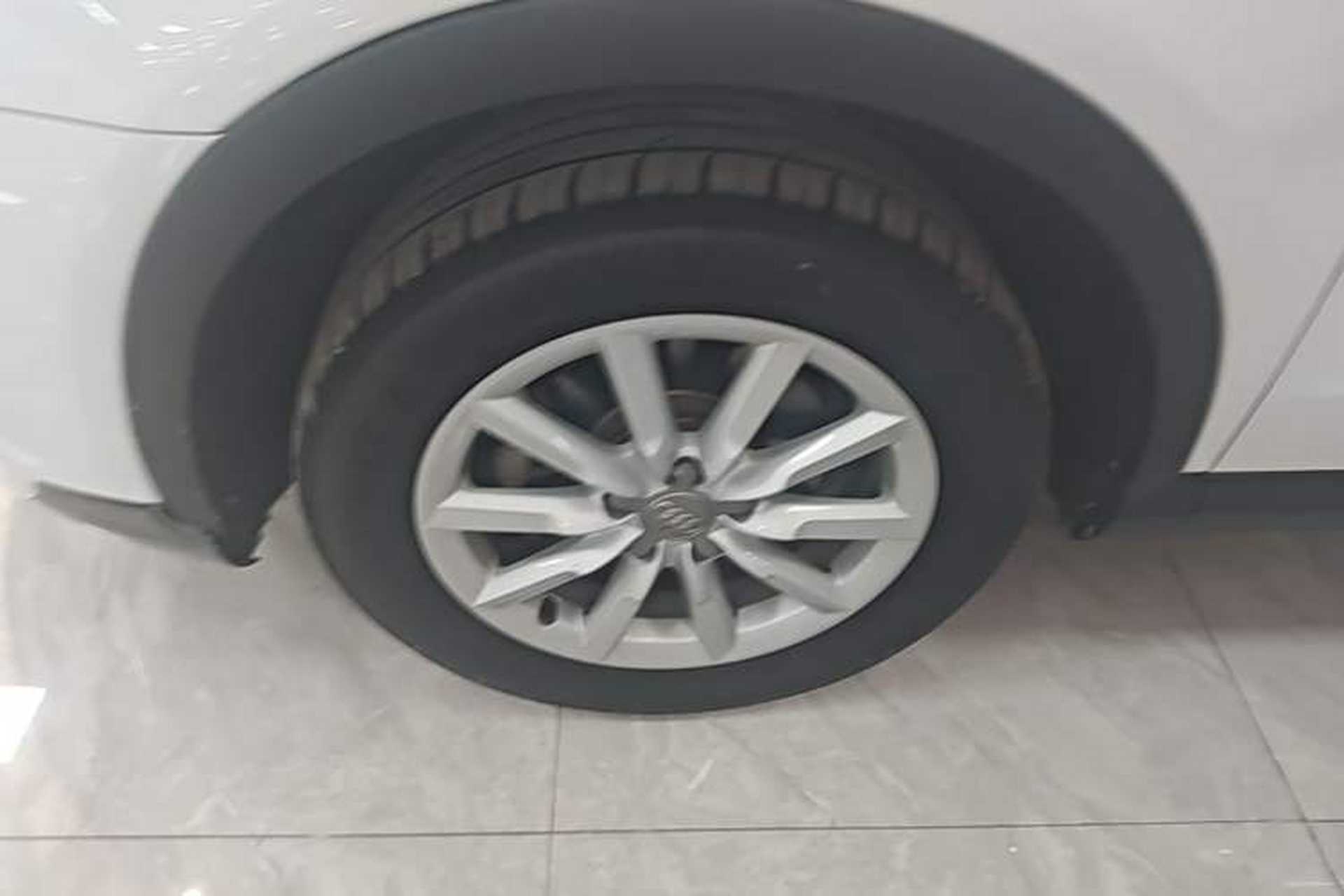Used Audi Q3 2013 35 TFSI Ambition Edition Left Front Wheel Hub