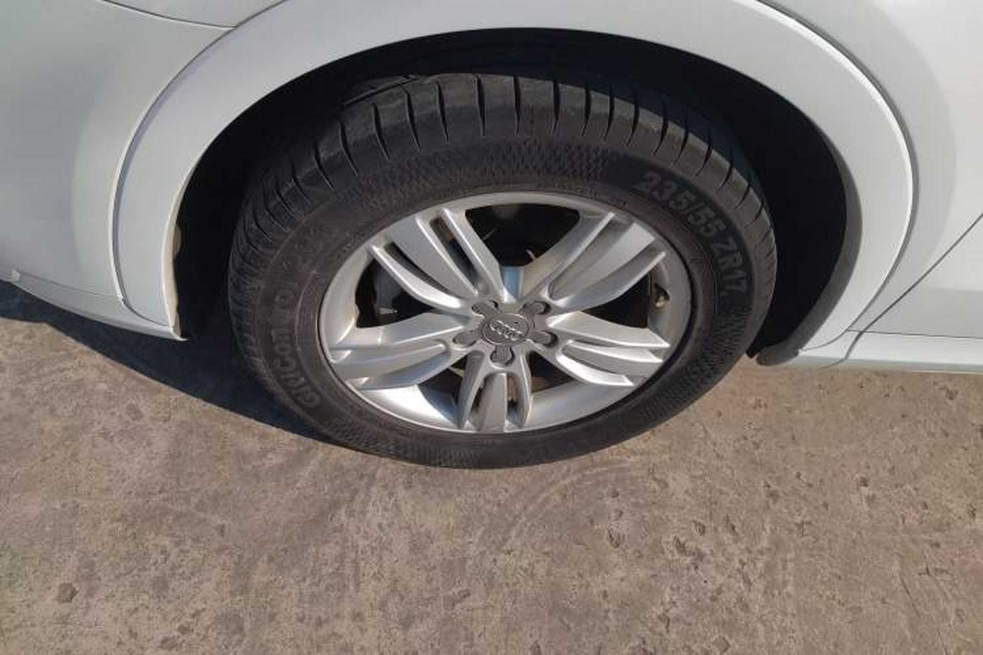 Used Audi Q3 2013 35 TFSI quattro Technology Edition Left Front Wheel Hub