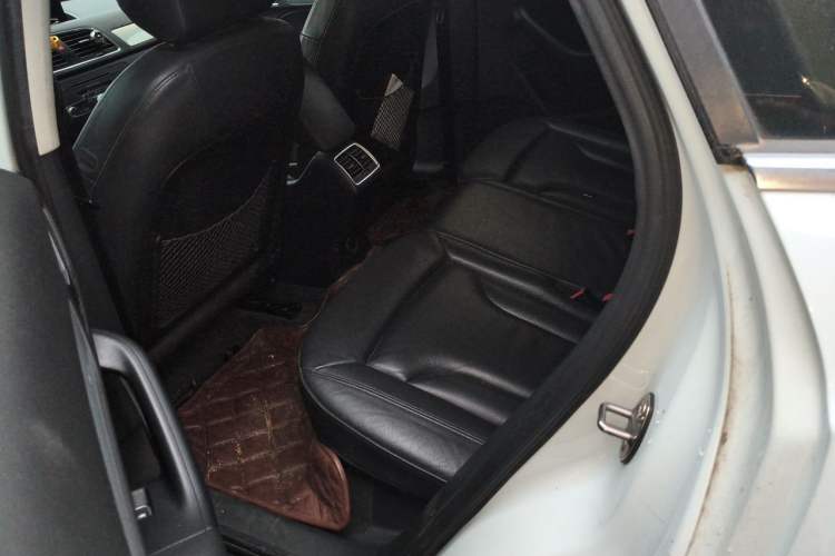 Used Audi Q3 2013 35 TFSI Comfort Model Left Rear Seat