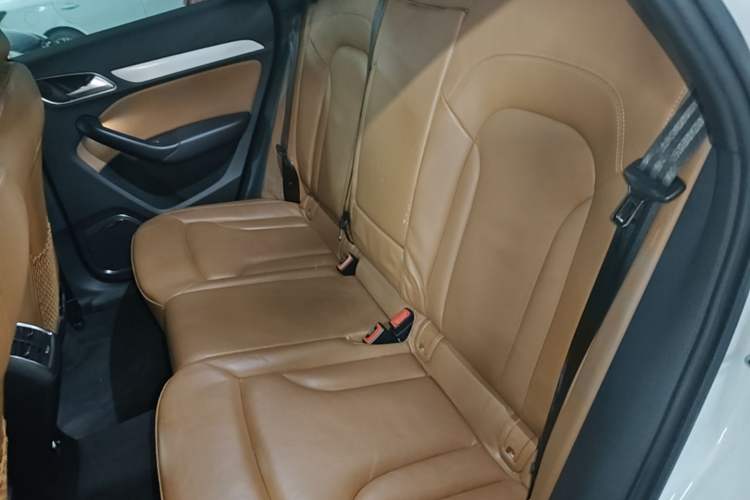 Used Audi Q3 2013 40 TFSI quattro Luxury Model Left Rear Seat