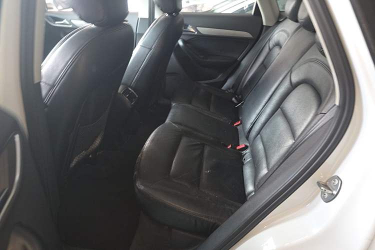 Used Audi Q3 2013 35 TFSI Ambition Edition Left Rear Seat