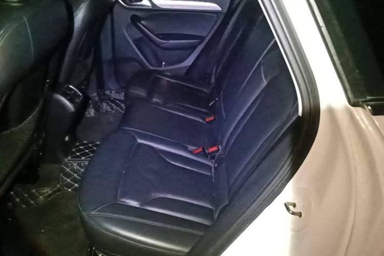 Used Audi Q3 2013 35 TFSI Comfort Model Left Rear Seat