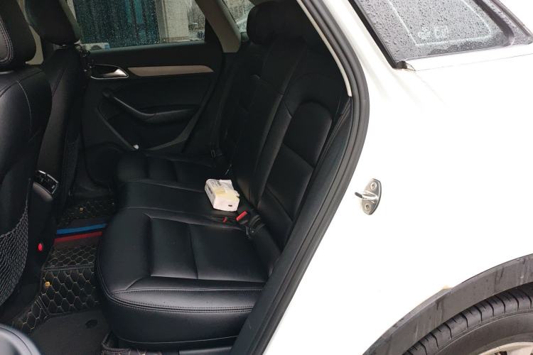 Used Audi Q3 2013 35 TFSI Ambition Edition Left Rear Seat
