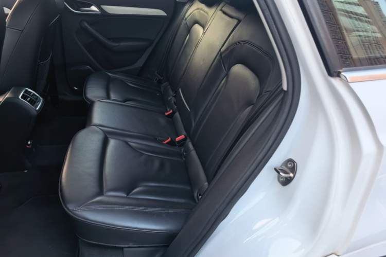 Used Audi Q3 2013 40 TFSI quattro Luxury Model Left Rear Seat
