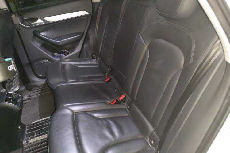 Used Audi Q3 2013 40 TFSI quattro Luxury Model Left Rear Seat