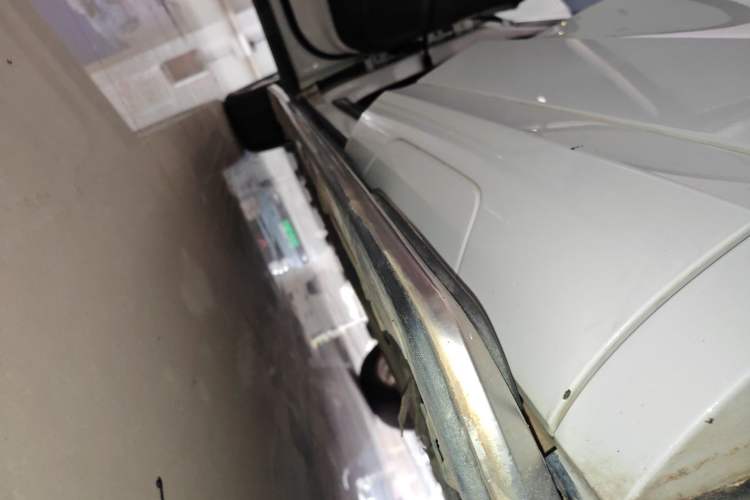 Used Audi Q3 2013 35 TFSI Comfort Model Left Side Sill