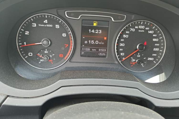 Used Audi Q3 2013 35 TFSI quattro Technology Edition Odometer Close Up