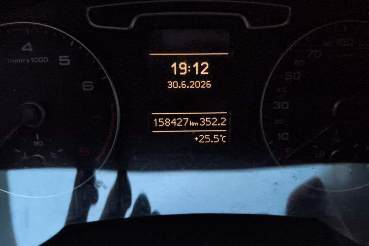 Used Audi Q3 2013 35 TFSI Comfort Model Odometer Close Up