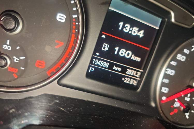 Used Audi Q3 2013 35 TFSI quattro Technology Edition Odometer Close Up