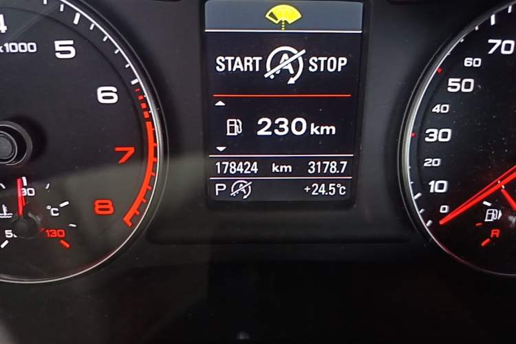 Used Audi Q3 2013 35 TFSI quattro Technology Edition Odometer Close Up