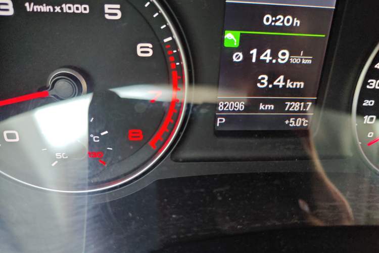 Used Audi Q3 2013 35 TFSI quattro Technology Edition Odometer Close Up