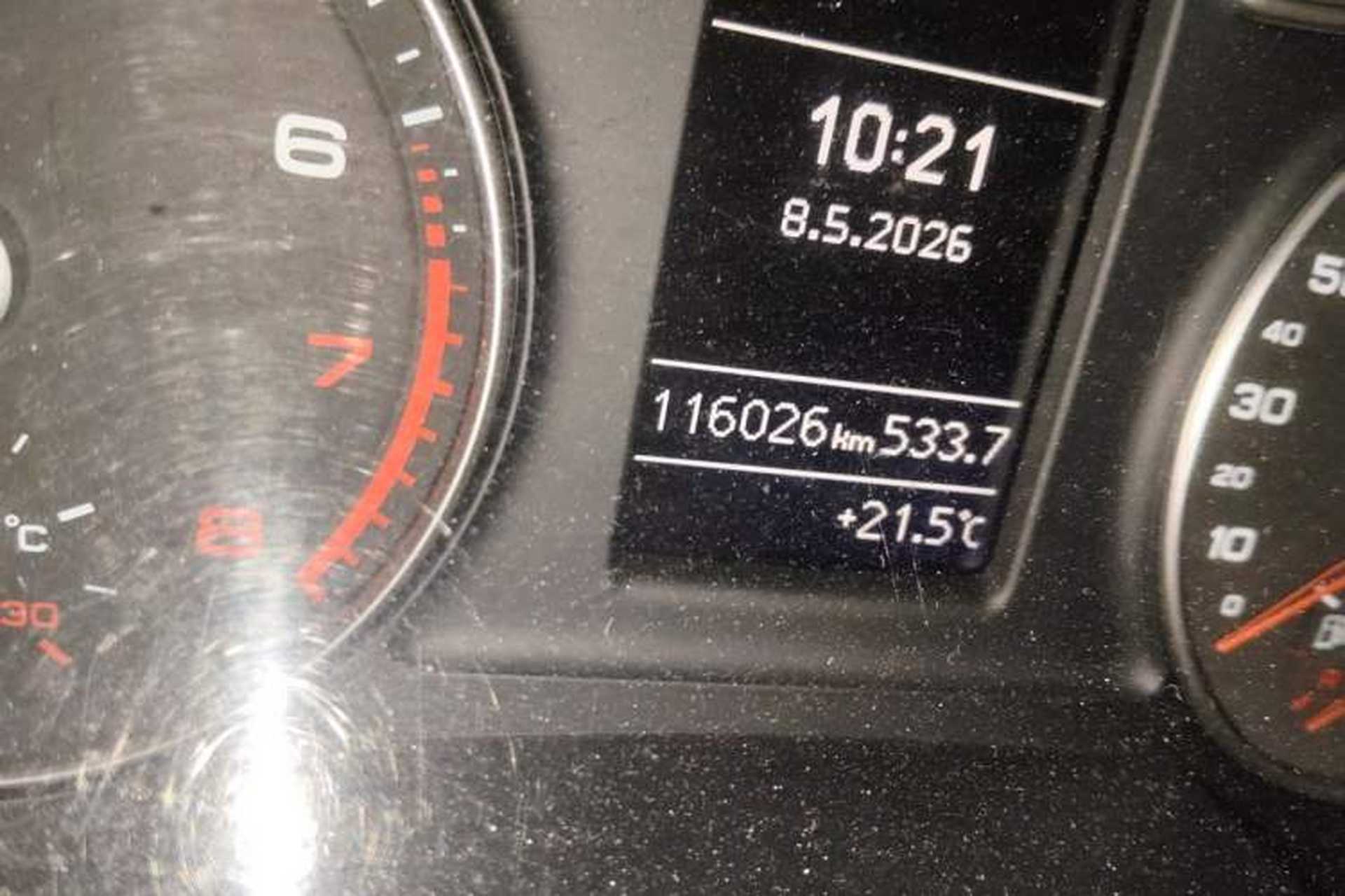 Used Audi Q3 2013 35 TFSI Ambition Edition Odometer Close Up