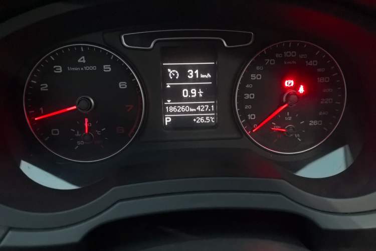 Used Audi Q3 2013 35 TFSI Comfort Model Odometer Close Up