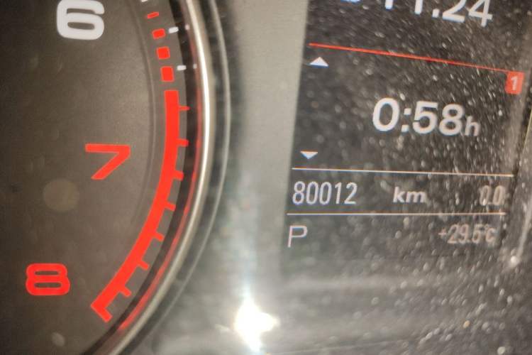 Used Audi Q3 2013 35 TFSI quattro Comfort Model Odometer Close Up