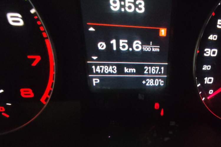 Used Audi Q3 2013 35 TFSI quattro Comfort Model Odometer Close Up