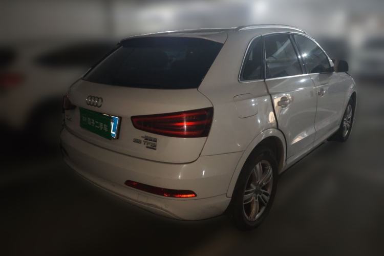 Used Audi Q3 2013 35 TFSI quattro Luxury Model Rear Right 45 Deg