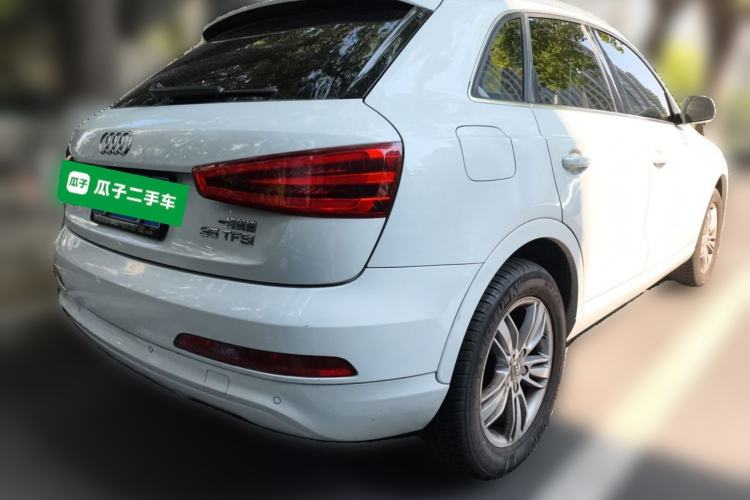 Used Audi Q3 2013 35 TFSI Comfort Model Rear Right 45 Deg