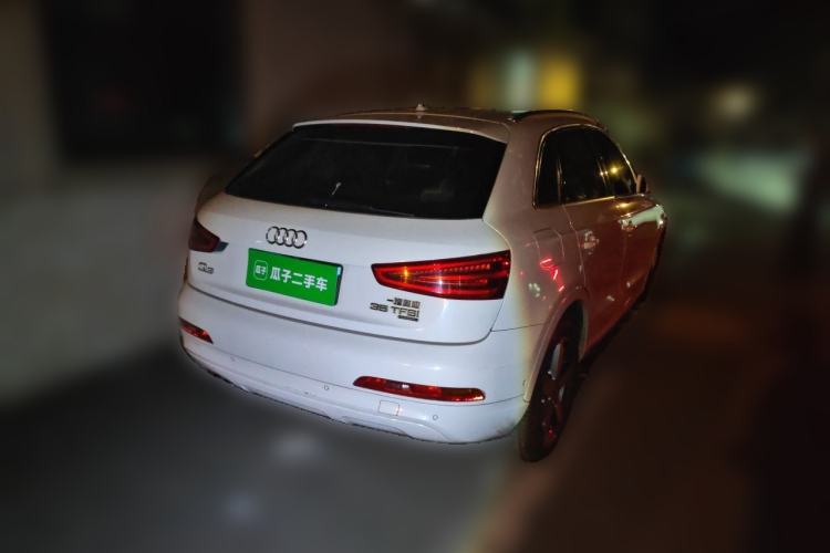 Used Audi Q3 2013 35 TFSI quattro Luxury Model Rear Right 45 Deg