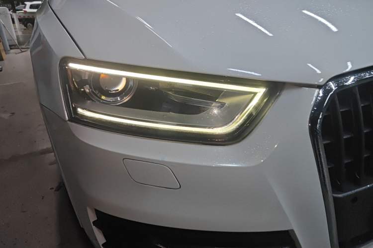 Used Audi Q3 2013 35 TFSI Comfort Model Right Front Headlight